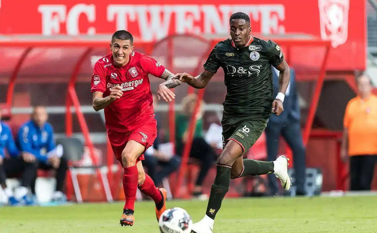 次凭借出色 次凭借出色