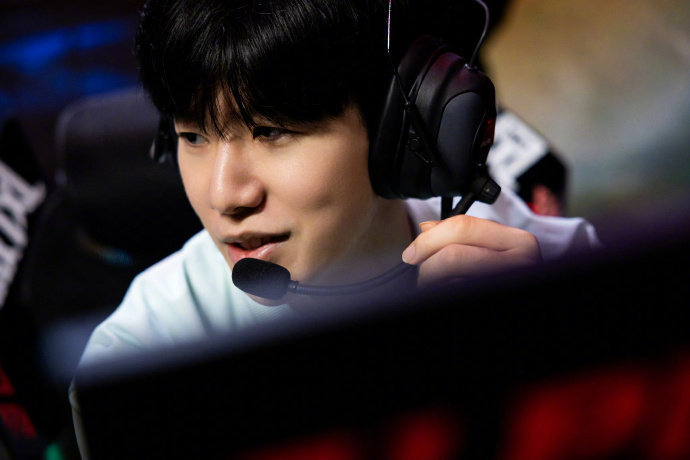 出强大的 出强大的