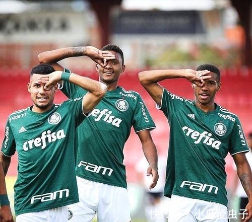 时刻通过其 时刻通过其