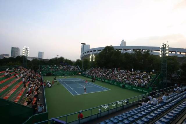 通过这些佳 通过这些佳