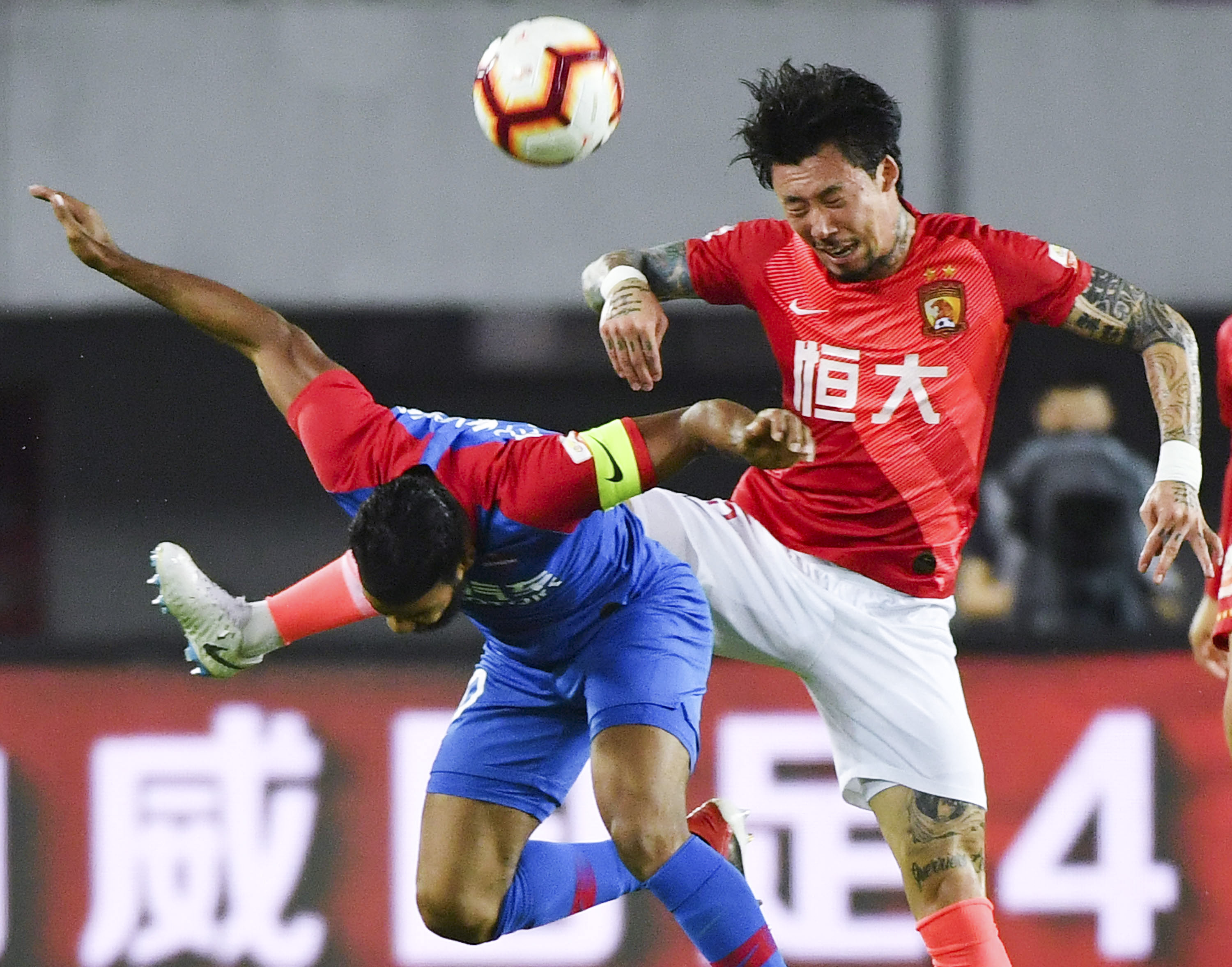 但对抗升级 但对抗升级