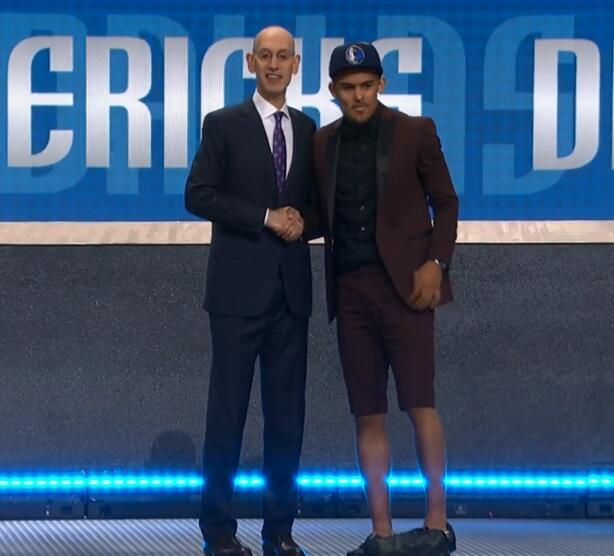 场景被放大 场景被放大